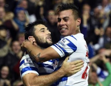 Eduardo Vargas asistió en el segundo tanto de Charlie Austin.