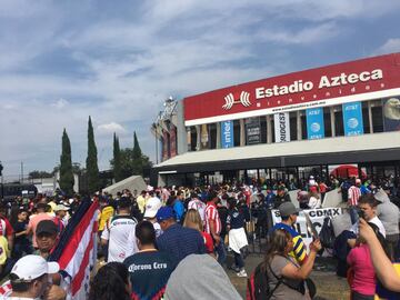 La afición puso el color al Azteca en el Clásico Nacional