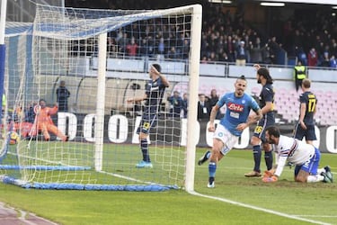 Hamsik breaks Maradona's tally to put Napoli top for Christmas