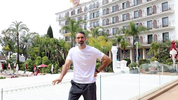 Fernando Sanz posa para As enel Hotel Hard Rock Marbella.
