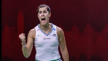 Carolina Marín celebra un punto en el Europeo de Kiev.