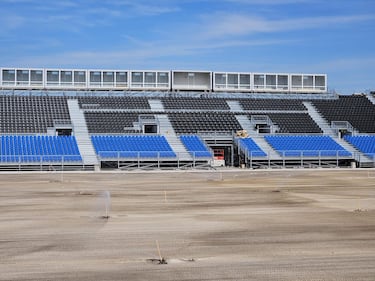 El Real Zaragoza jugará como local las dos próximas temporadas en un campo prefabricado de 20.103 asientos, que permitirá recortar notablemente los plazos de entrega de la Nueva Romareda.

