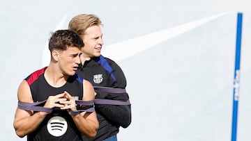 Gavi y De Jong, en un entrenamiento del Barça.