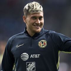 Nicolás Castillo se burla de Colo Colo tras victoria de la UC