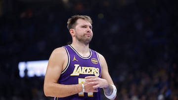 Luka Doncic, base de Los Angeles Lakers, ante Oklahoma City Thunder.