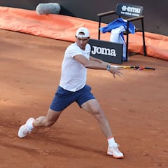Nadal se entrena en Roma