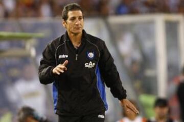 En la banca de Huachipato, Mario Salas visitó a Colo Colo el 02-02-2014, por el Clausura, cayendo 5-3.