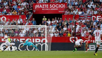 Marcos Llorente marca el 0-1 al Sevilla. 