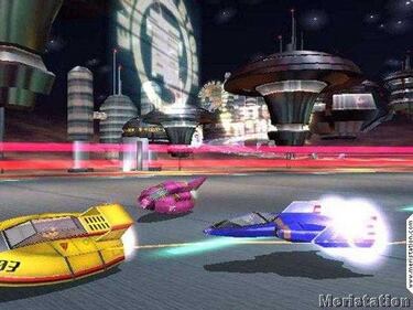 La versión arcade de F-Zero, en junio