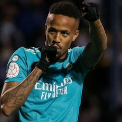 Militao se levanta