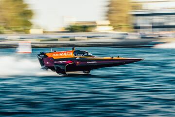 Cristina Lazarraga en su barco del Team Rafa