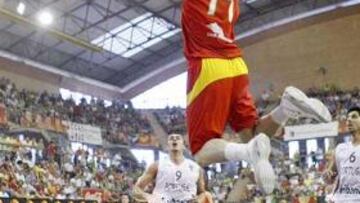 <b>PALIZA.</b> La selección española humilló a Portugal en su primer amistoso previo a Pekín.