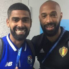 Thierry Henry charló con seleccionado panameño en Rusia