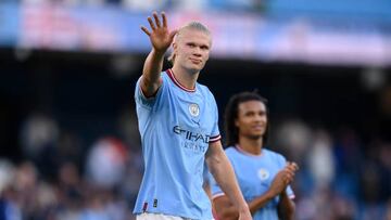 MANCHESTER, ENGLAND - OCTOBER 08: Erling Haaland of Manchester City acknowledges the fans after their sides victory during the Premier League match between Manchester City and Southampton FC at Etihad Stadium on October 08, 2022 in Manchester, England. (Photo by Laurence Griffiths/Getty Images)