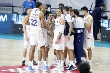 El argentino acabó con 20 puntos, 4 asistencias y 5 robos ante el Manresa y se fue ovacionado por sus compañeros. Se despide a lo grande dejando al Real Madrid invicto.