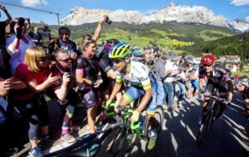 Esteban Chaves protagonista de la etapa reina 