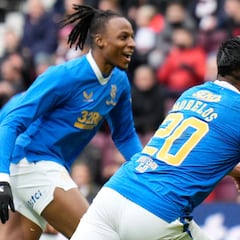 Van Bronckhorst sobre Morelos: "Lo hace cada vez mejor"