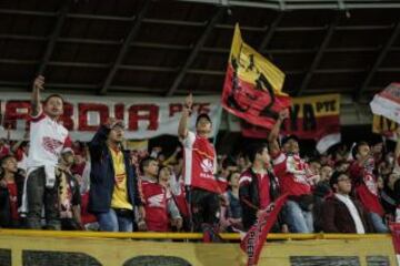 Santa Fe preparó la celebración, pero el equipo empató 0-0 y es segundo de la tabla con 11 puntos.