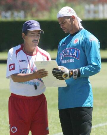 Miguel Calero, en un entrenamiento de la Selección Colombia con el técnico Jorge Luis Pinto.