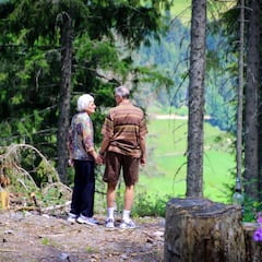 Los 8 rasgos psicológicos que comparten las personas que viven 100 años de edad, según un estudio