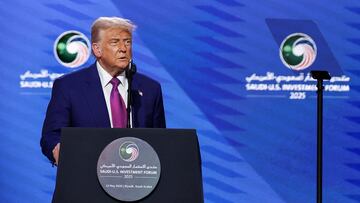 FILE PHOTO: U.S. President Donald Trump speaks at the Saudi-U.S. Investment Forum, in Riyadh, Saudi Arabia, May 13, 2025. REUTERS/Hamad I Mohammed/File Photo