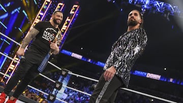 Roman Reigns y Seth Rollins en SmackDown.