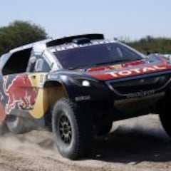 Carlos Sainz gana en el infierno de Belén y ya es líder del Dakar