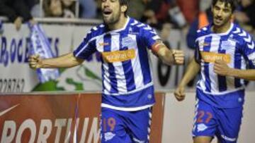 Manu García celebra el tanto que marcó contra el Bilbao Athletic.