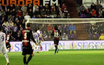 1-1. Bueno anota el gol del empate.