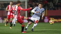 Muniesa y Oyarzabal durante el encuentro entre la Real Sociedad y el Girona. 