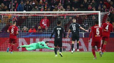 Alisson relief as Liverpool keep second consecutive clean sheet