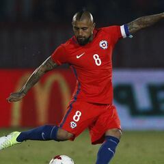 El notable récord goleador en la Roja que extendió Vidal