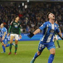 El Deportivo empezó la remontada de la última crisis en un derbi