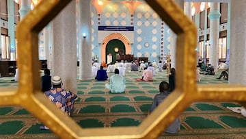 Muslim worshippers attend Friday prayers inside a mosque, after houses of worship reopened in Nigeria's commercial capital Lagos, amid concerns over the spread of the coronavirus disease (COVID-19), in Lagos, Nigeria August 7, 2020. REUTERS/Seun Sann