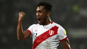 Cambio en el futuro de Renato Tapia: sigue en el Feyenoord