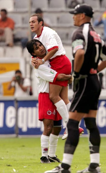 La amistad entre los tres elementos se ha mantenido a lo largo de los años. Aquí en un juego ante Pachuca, cuando Terrazas y Blanco jugaban para Veracruz.