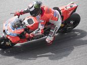 Lorenzo cambia el 10º de 2017 por liderato y récord en 2018