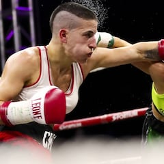 Sorroche reafirma su reinado en Barcelona: KO a González