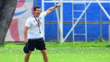 Chepo de la Torre se despidió este lunes de sus jugadores.