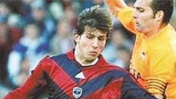 <b>JUGADOR INTERESANTE. </b>Albert Celades jugó la pasada temporada en el Girondins de Burdeos cedido por el Real Madrid.