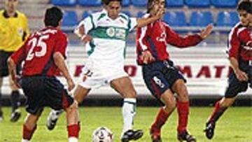 <b>TITULAR</B>. Juan Carlos, junto a Arnal, formará la pareja atacante del once franjiverde.