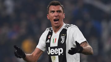 Mandzukic agrees to not train until transfer solution found