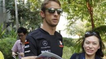 <b>UN ÍDOLO. </b>Button es muy admirado entre los aficionados.