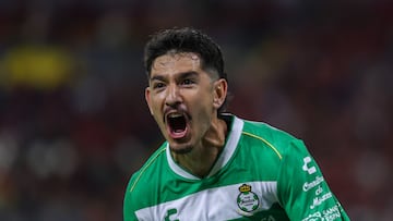 Jesus Ocejo celebrates his goal 2-2 of Santos during the 8th round match between Atlas and Santos as part of the Liga BBVA MX, Torneo Apertura 2025 at Jalisco Stadium, on September 13, 2025 in Guadalajara, Jalisco, Mexico.