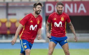 Piqué y Sergio Ramos.