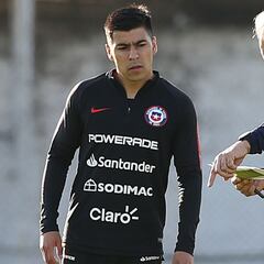 Alarcón sorprende a Lasarte: "Está peleando por su lugar"