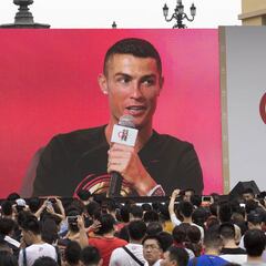 Cristiano levanta pasiones en su tour por China