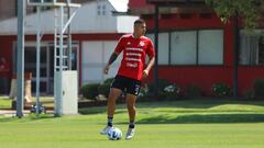 “Pasé de ser el primer al quinto central de la Roja en una semana... Me pareció injusto”