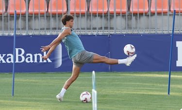 El delantero portugués, João Félix, entrenando en las instalaciones deportivas del Cerro del Espino. 