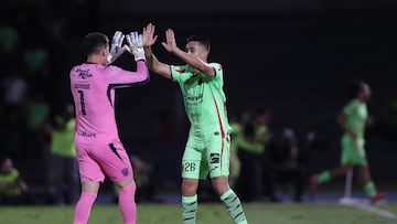 Sebastian Jurado and Jose Garcia of Juarez during the 7th round match between FC Juarez and Mazatlan FC as part of the Liga BBVA MX, Torneo Apertura 2025 at Olimpico Benito Juarez Stadium, on August 29, 2025 in Ciudad Juarez, Chihuahua, Mexico.